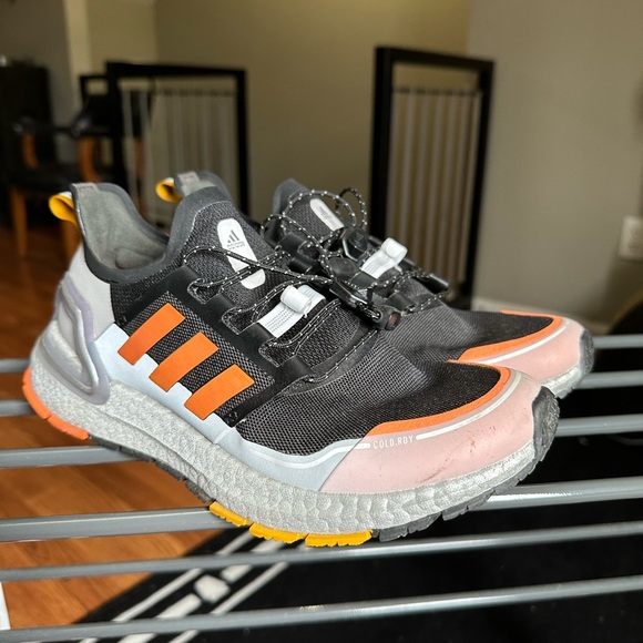 Mens Adidas UltraBoost Cold Ready. Great used condition. Waterproof. - Picture 1 of 1